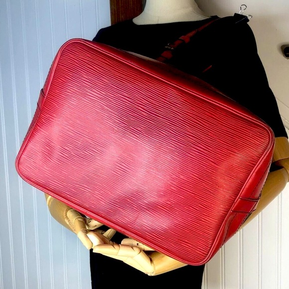 Louis Vuitton Black Red Epi Leather Noe GM Drawstring Bucket Shoulder Bag VI0922 - Picture 7 of 17
